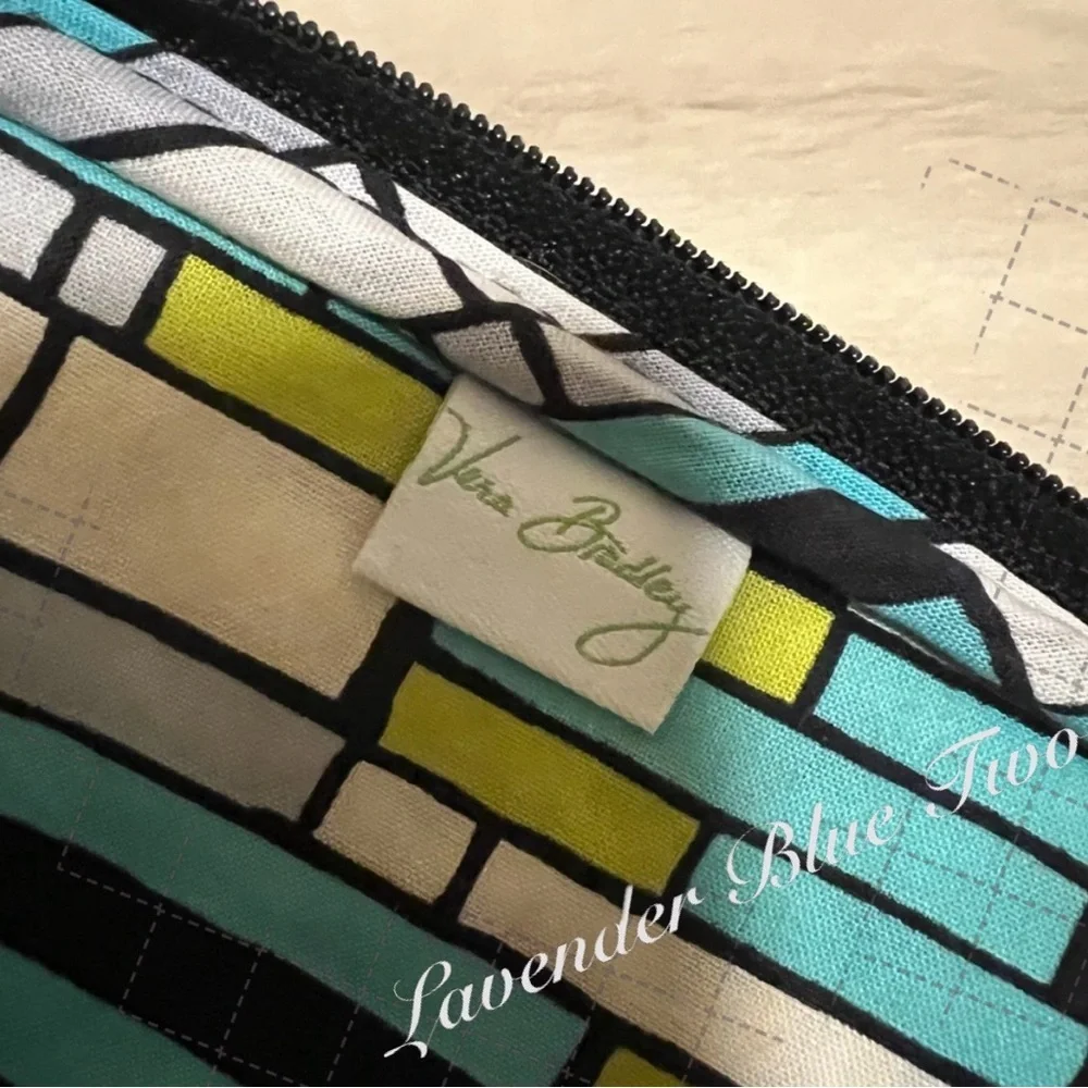 VERA BRADLEY Island Blooms 2012 Tech Case Black Turquoise Green Hawaiian Y2K